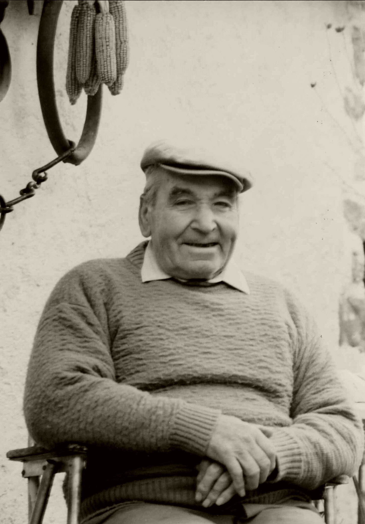 Joan Bosch i Cros, Surracans (Beget, 1912 - Sant Privat d’en Bas, 2008). Dana Carrillo, 1992. Arxiu del Grup de Recerca Folklòrica de la Garrotxa.