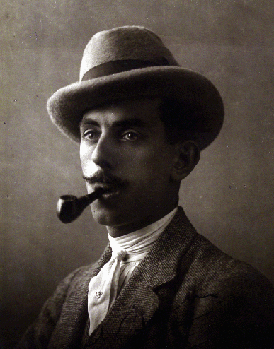 Rossend Lluba i Tost (1887-1954), autor del text original del cuplet Pasqua Florida. Cuplets.cat. Arxiu del Grup de Recerca Folklòrica de la Garrotxa.