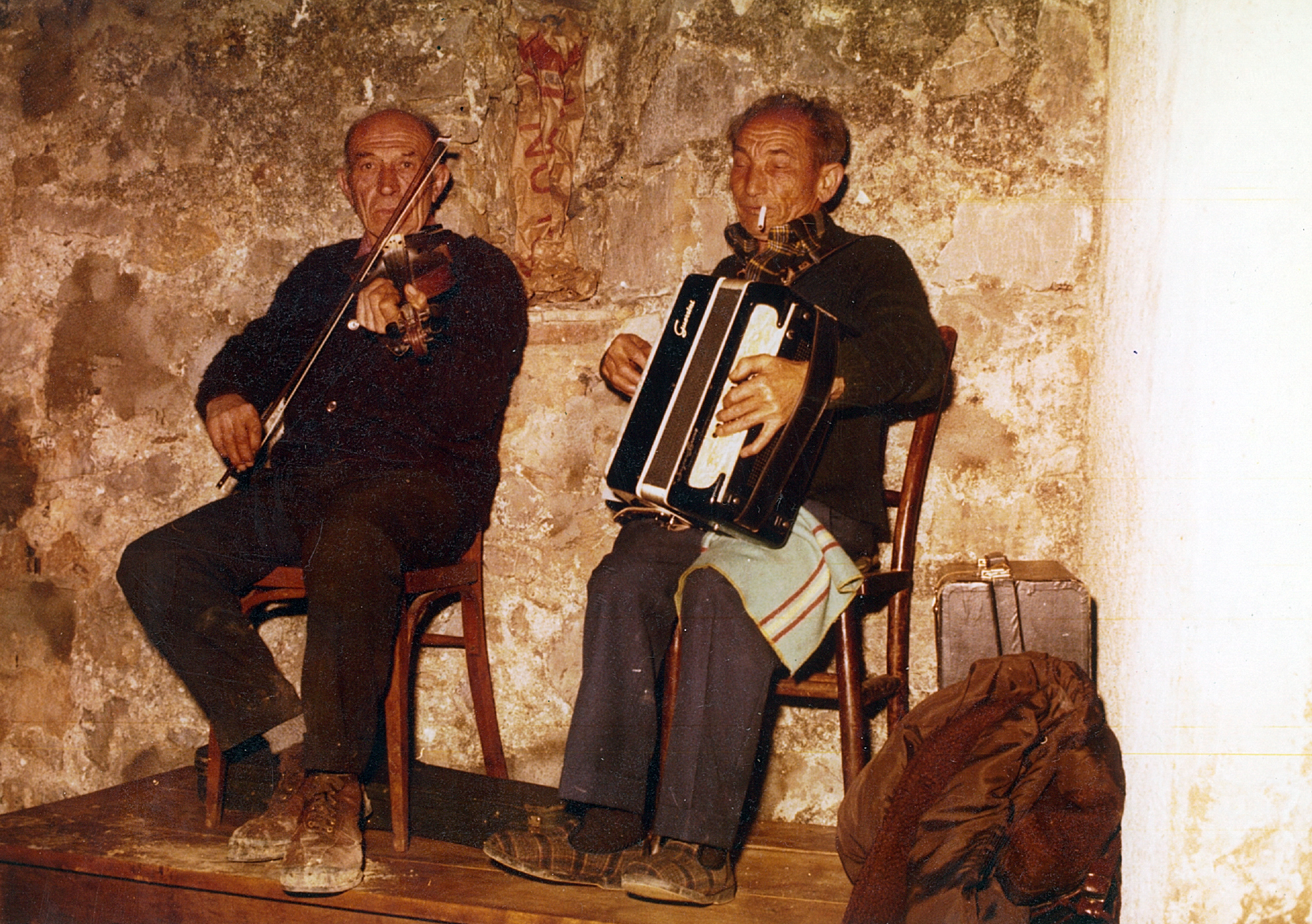 Peret Blanc de Beget i Fonso de Lliurona (Arxiu del Grup de Recerca Folklòrica de la Garrotxa - Fons família Renart Quintana)